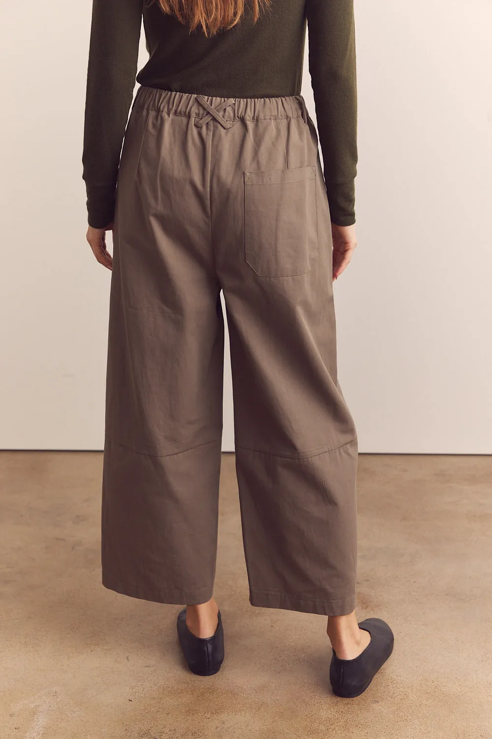 Wide leg ankle trousers