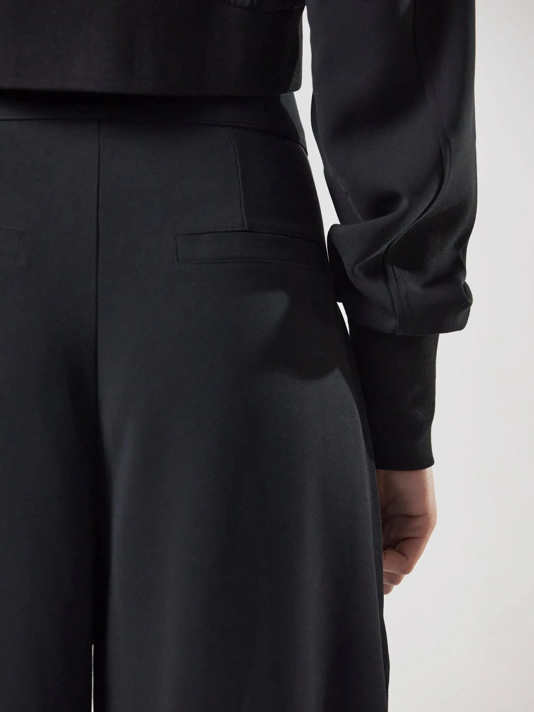 Wide leg trousers