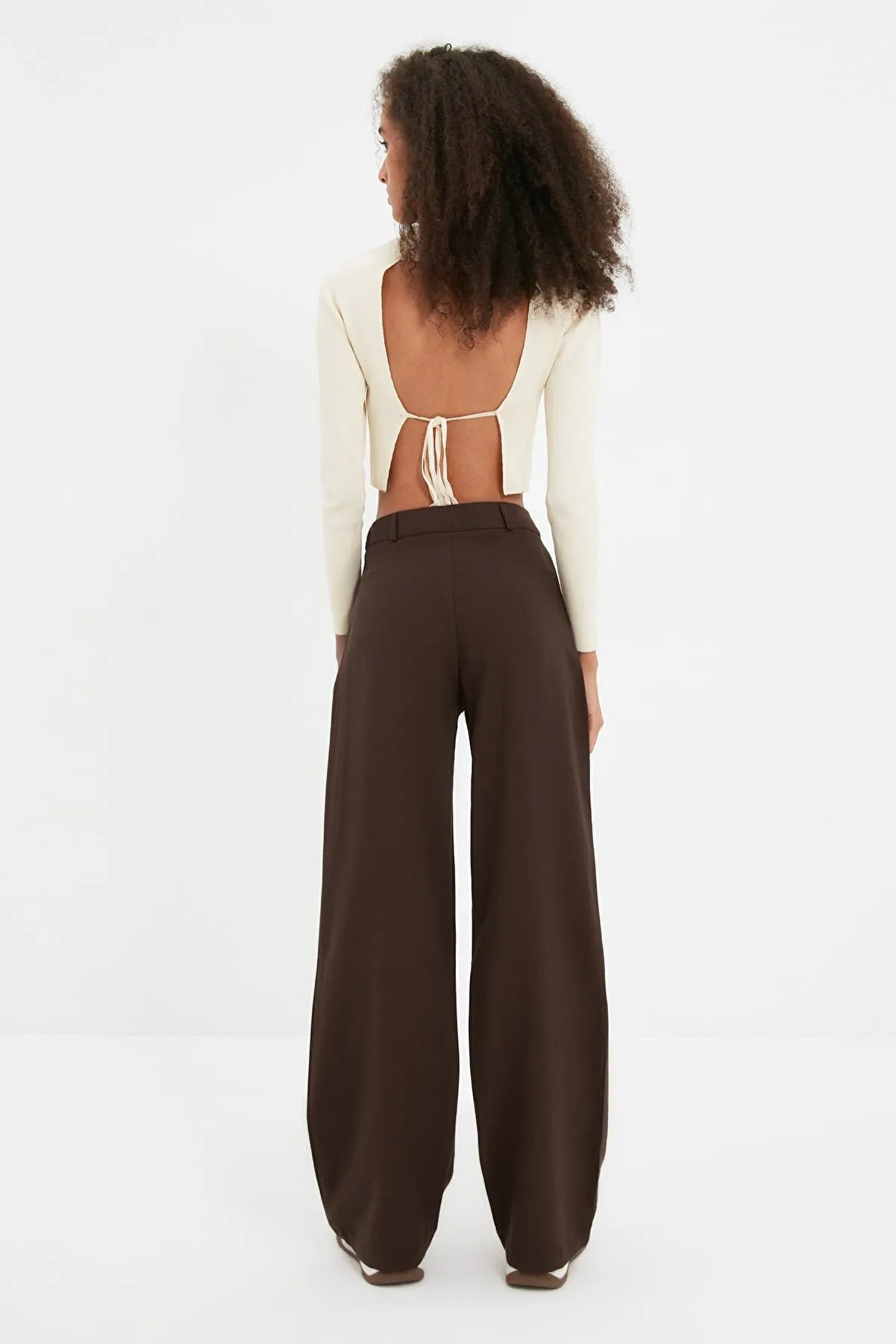 wide leg trousers